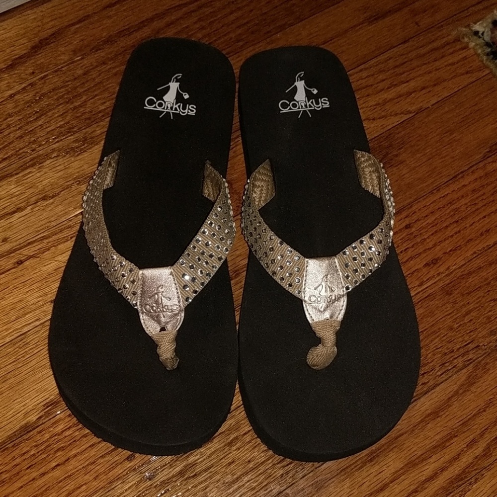 BRAND NEW Corkys Tan Madeline Sandals Size 8